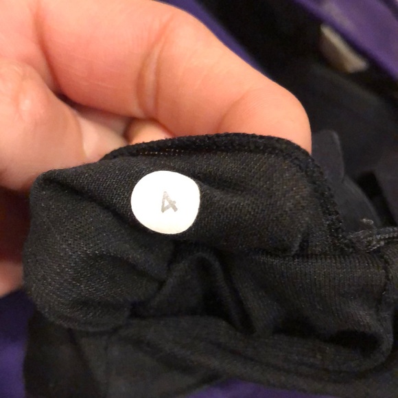 Lululemon mesh cross back tank size 4 deep purple - Picture 5 of 5